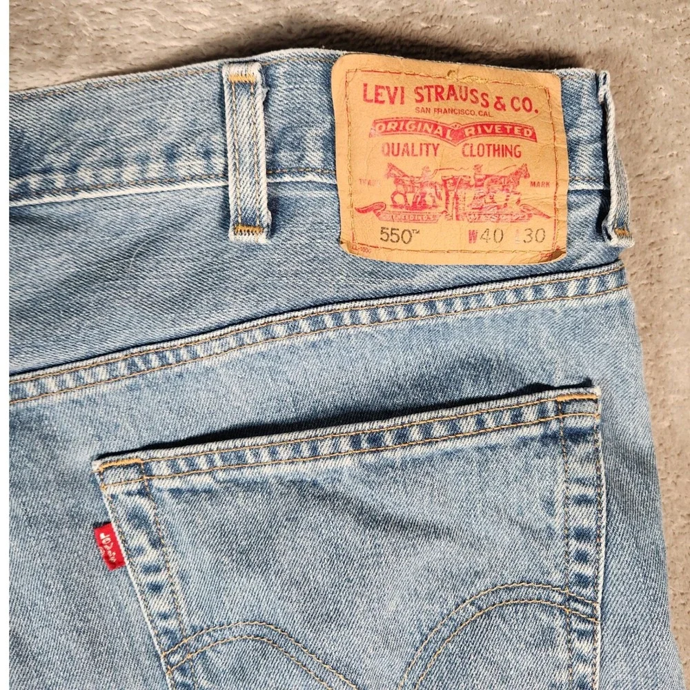 Levi's 550‎ Jeans Men's 40X30 Blue Relaxed Fit Light Wash Denim